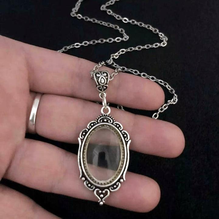 Collier Vintage en Argent Ovale en Filigrane