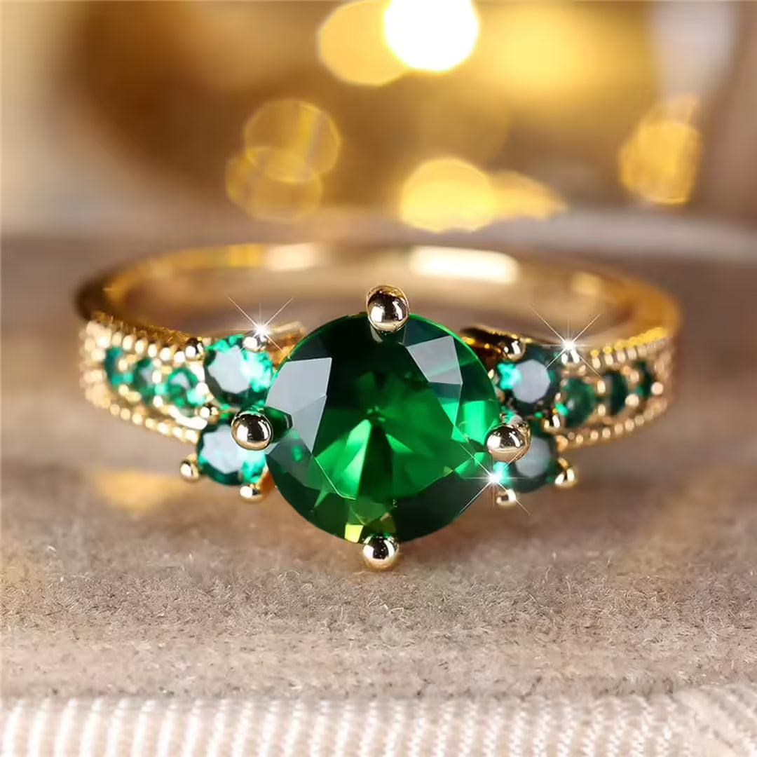 Bague Élégante en Or avec Émeraude Vintage