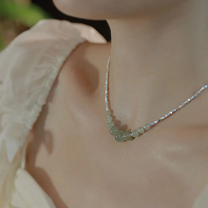 Collier Minimaliste en Jade avec Chaîne de Perles