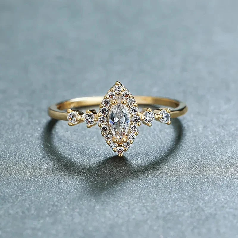 Bague Exquise en Zirconia Marquise