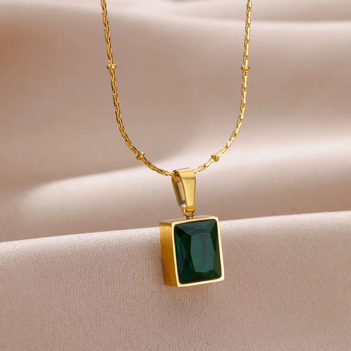 Collier Pendentif Élégance Dorée