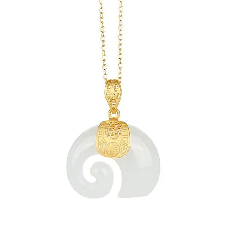 Collier Pendentif Éléphant en Jade Hetian – Chaîne en Or 18K Plaqué pour Femmes