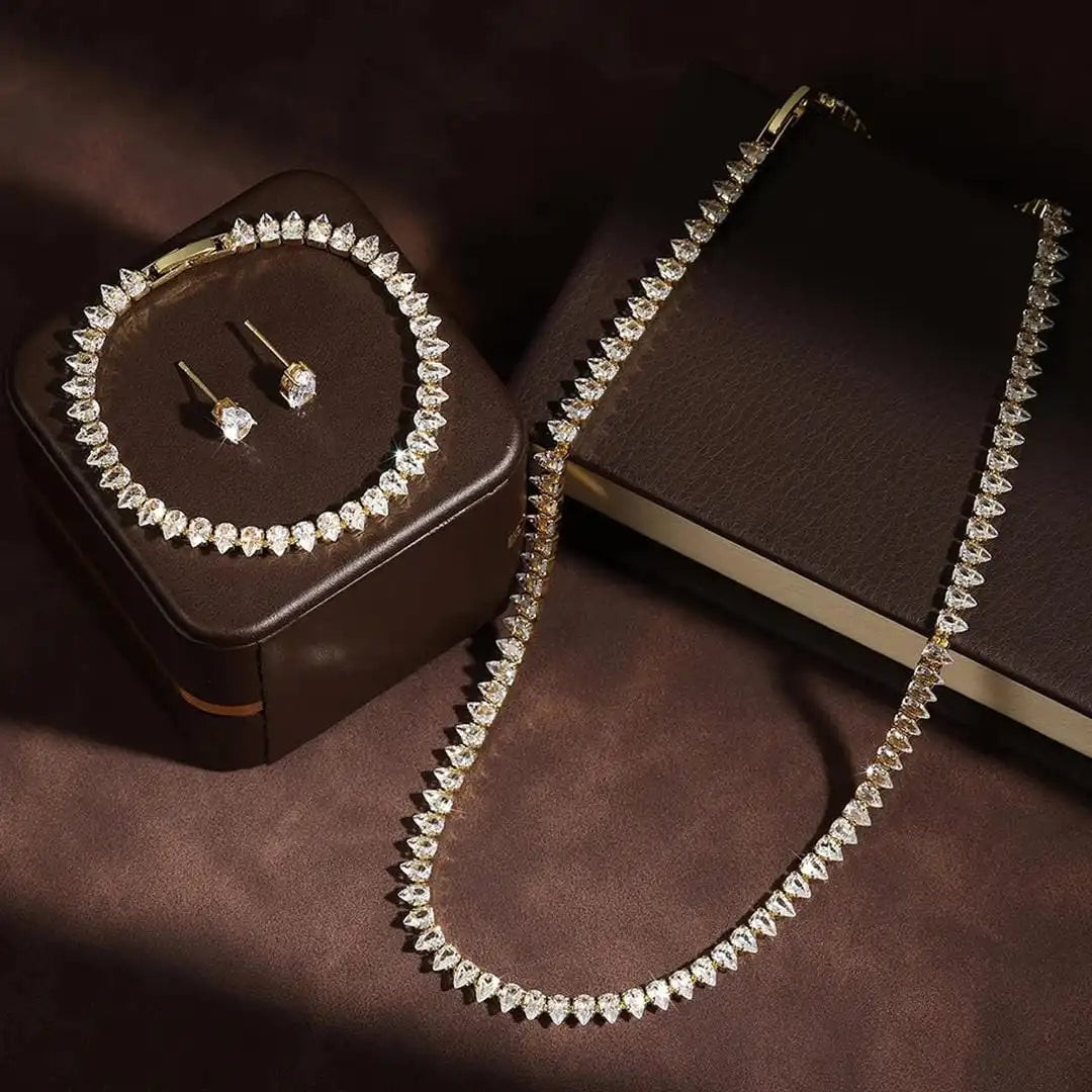 Superbe ensemble complet de mariage en zircon cubique rond clair