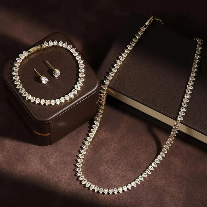 Superbe ensemble complet de mariage en zircon cubique rond clair