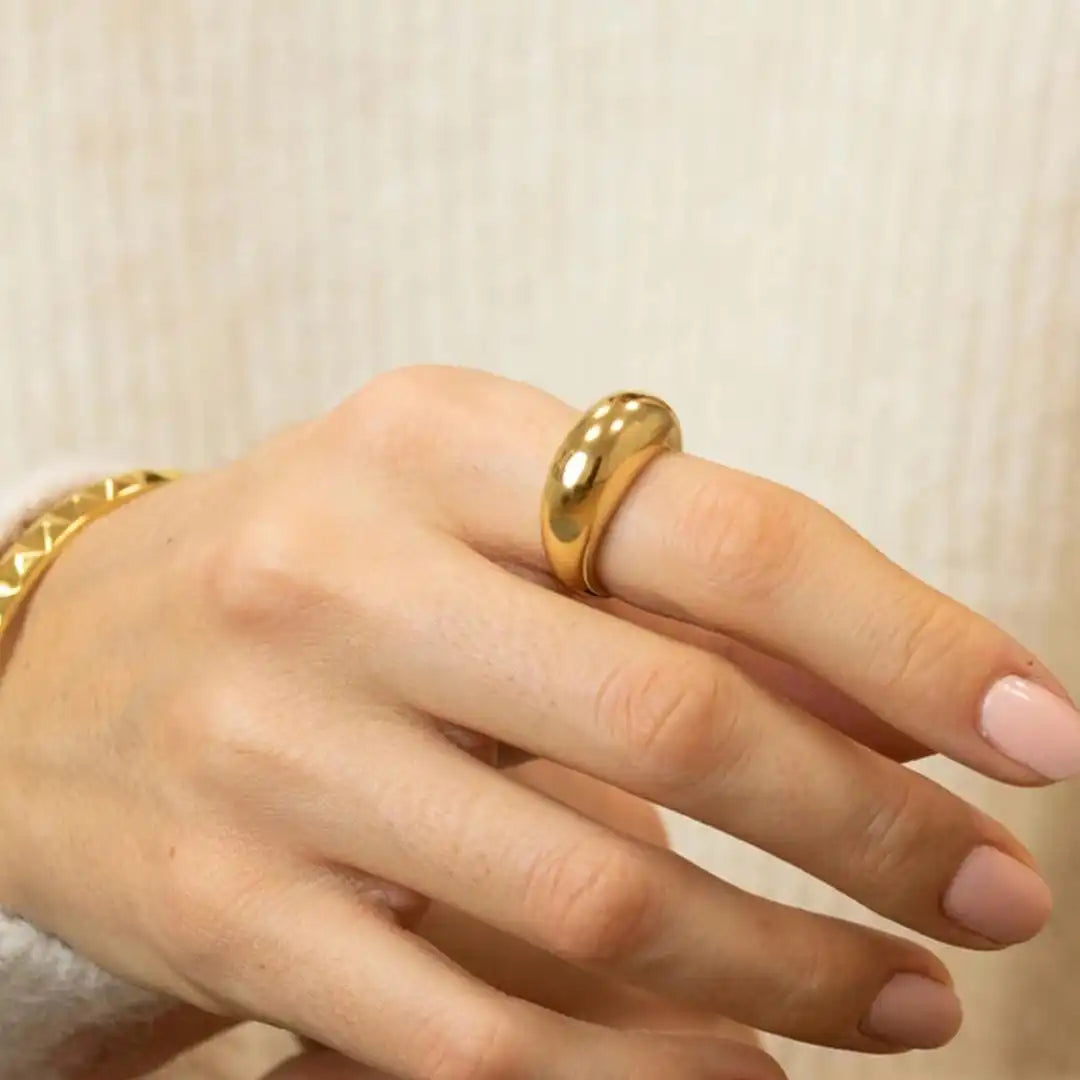 Bague Intemporelle en Arc Doré