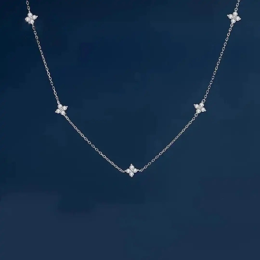 Collier en Zirconia Incrusté de Fleurs Magnifique