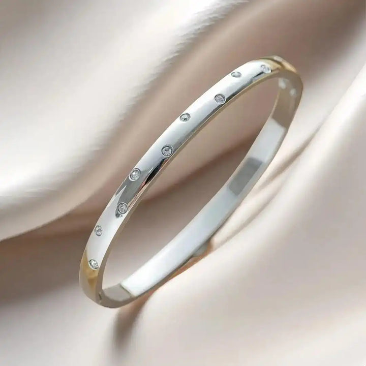 Bracelet intemporel en zirconium doré
