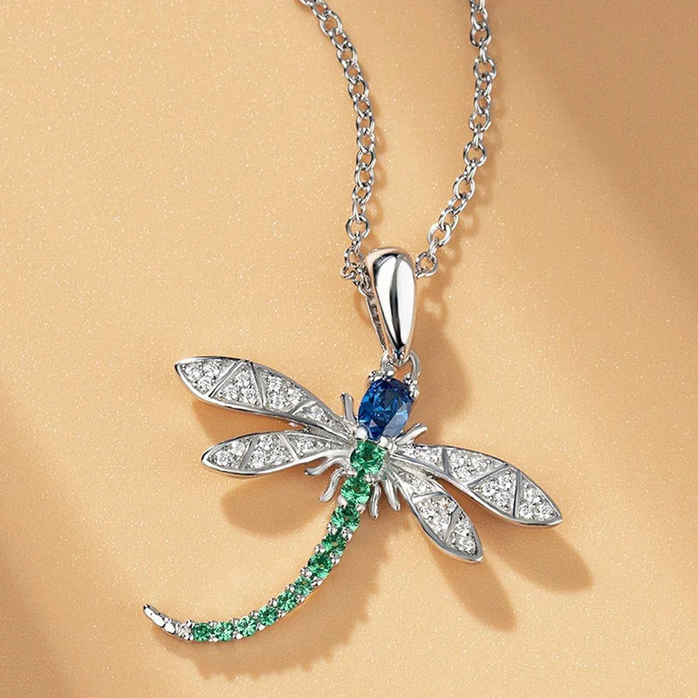 Pendentif Libellule Élégant