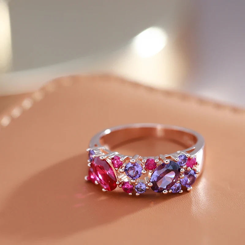 Bague en cluster éclatante et lumineuse