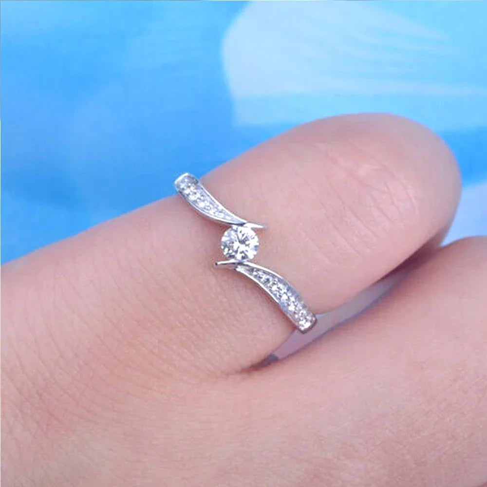 Bague Minimaliste en Zirconium Luxueuse