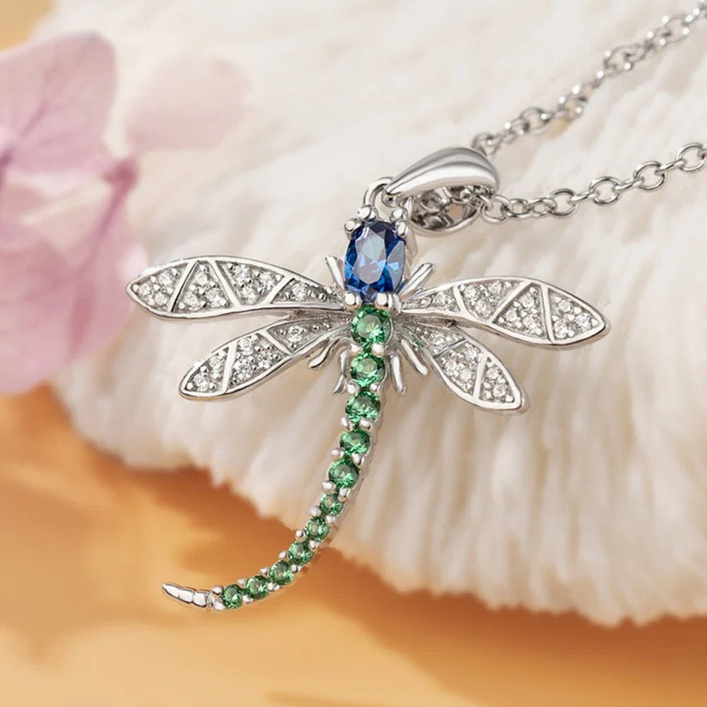 Pendentif Libellule Élégant