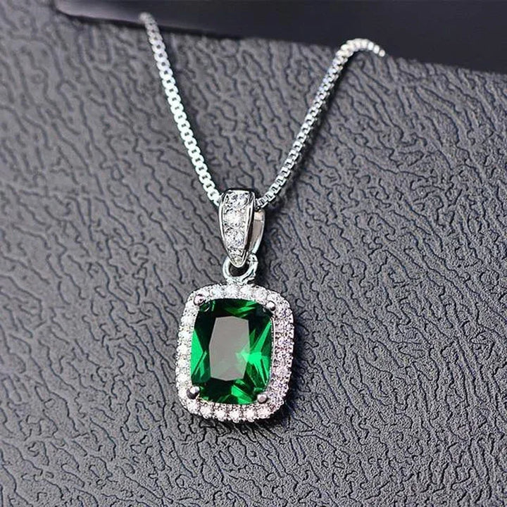 Collier Élégant en Zircon Cubique