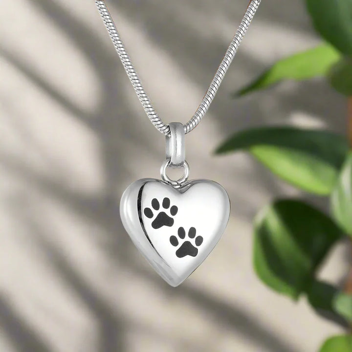 Collier Urne Mémorial pour Animaux – Pendentif Cœur avec Gravure de Patte