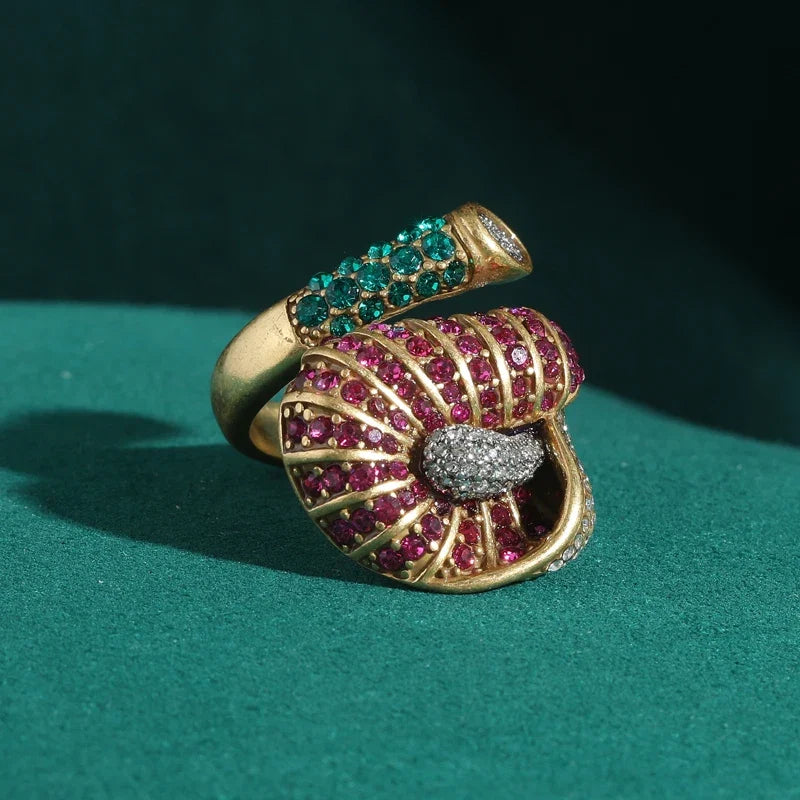 Bague en cristal avec fleurs abstraites