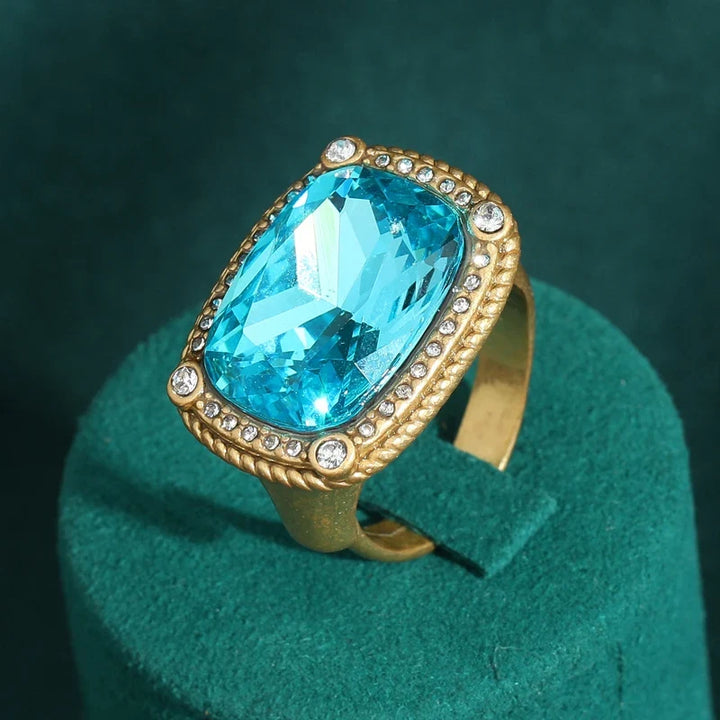 Bague Sophistiquée en Zircon Carré