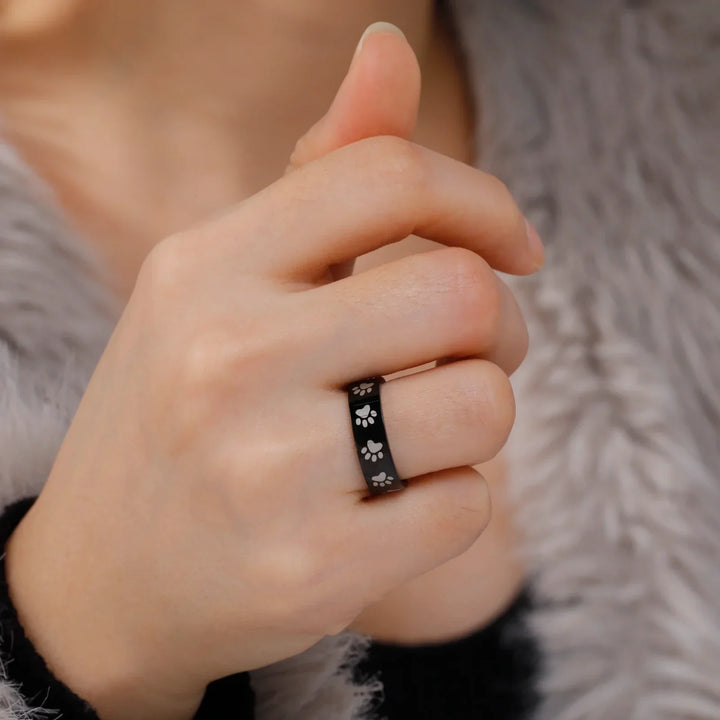 Bague artisanale en acier inoxydable avec empreinte de patte