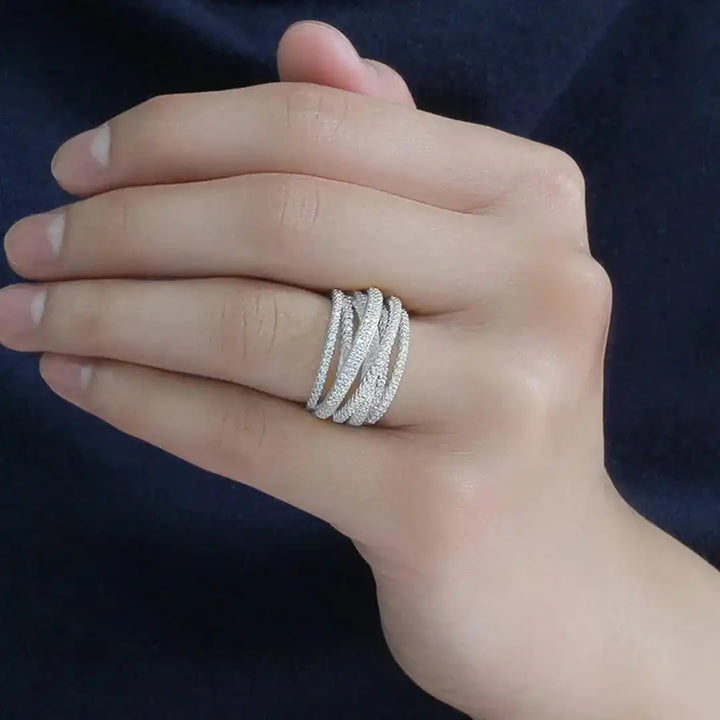 Bague Luxueuse Croisée à Couches Multiples
