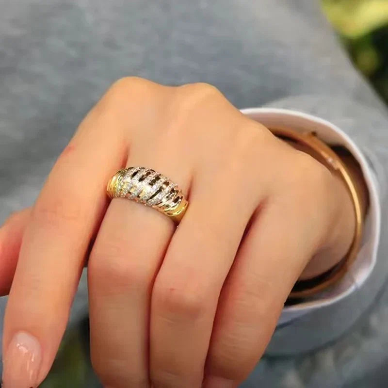 Bague Torsadée en Zirconium Or Élite