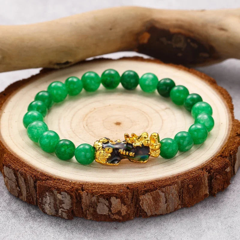 Bracelet en jade avec perles en or