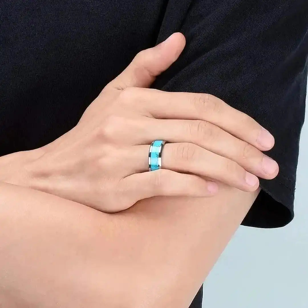 Bague en argent ornée de turquoise