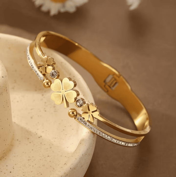 Bracelet Élégance Fleur de Grâce