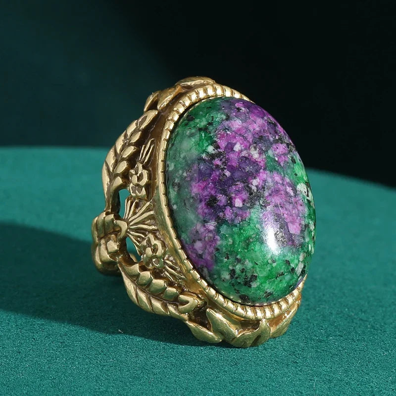 Bague en Or avec Pierre Ovale Éclatante