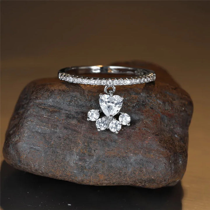 Bague Vintage Patte de Chat avec Pierre en Cœur – Tons Or et Argent