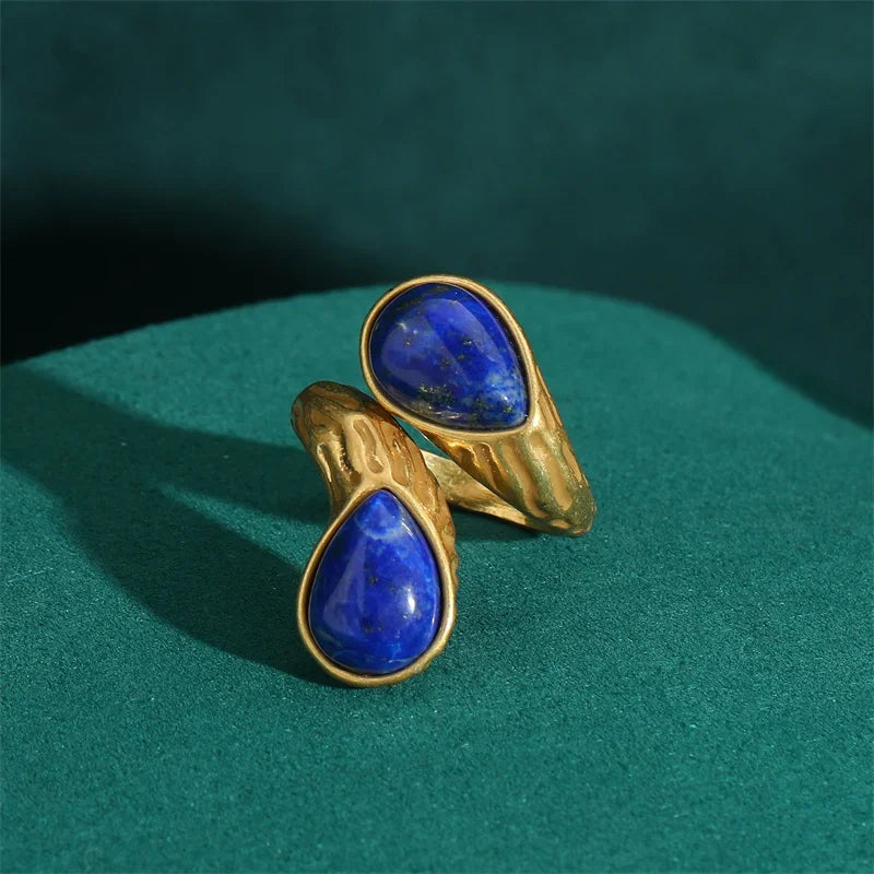 Bague en Or avec Nœud Sculpté en Goutte