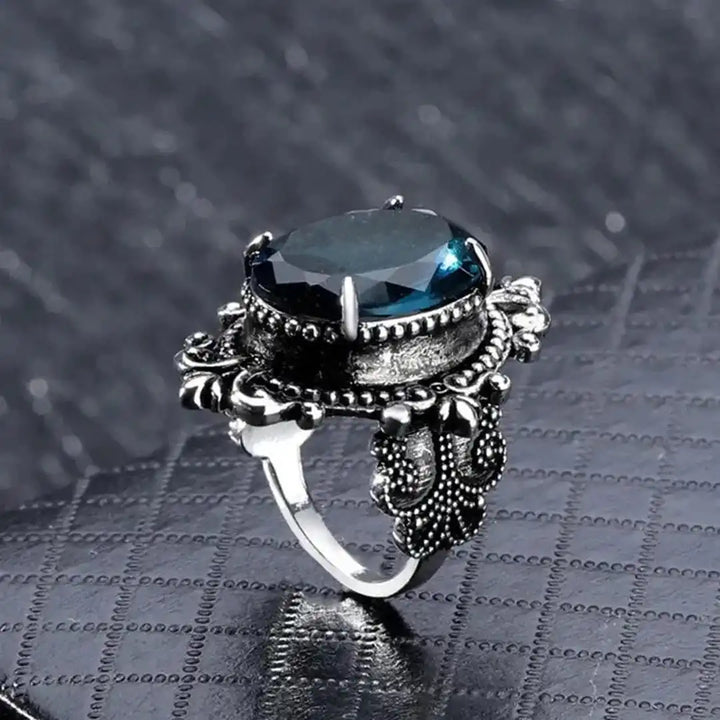 Bague Vintage en Argent Ovale avec Zirconium Bleu