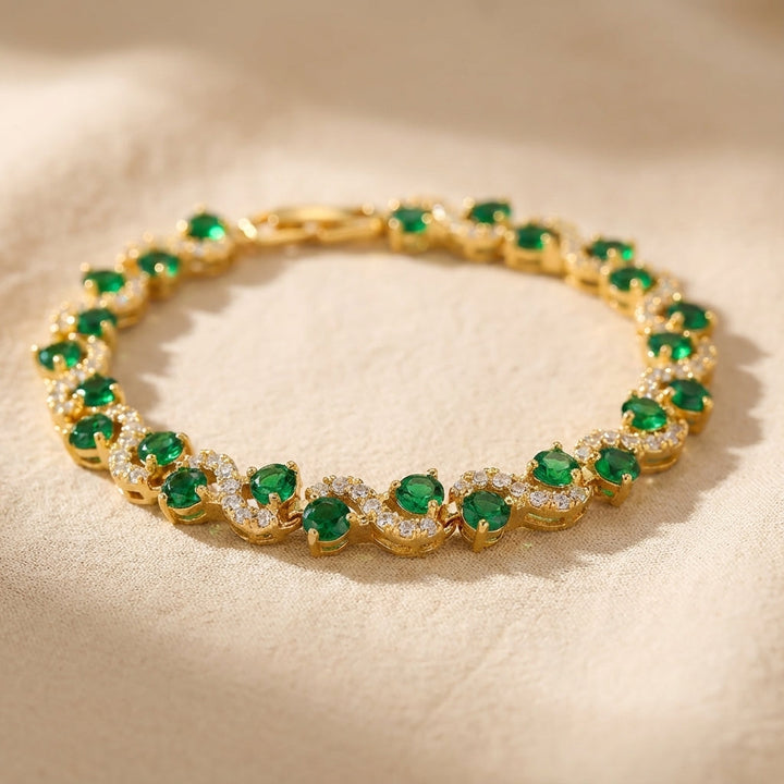 Bracelet en or avec cristal émeraude