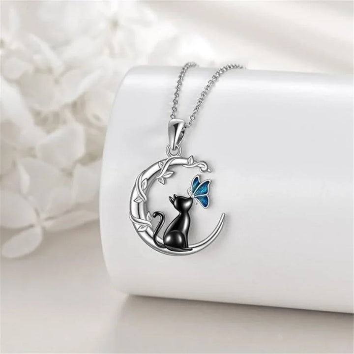 Collier Pendentif en Cristal de Lune et Papillon
