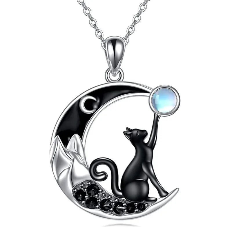Pendentif en cristal de chat noir sur collier