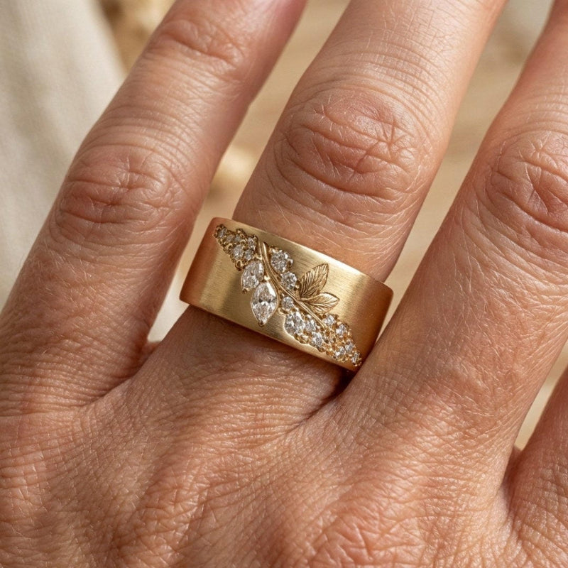 Exquisite Gold Inlay Zirconium Ring
