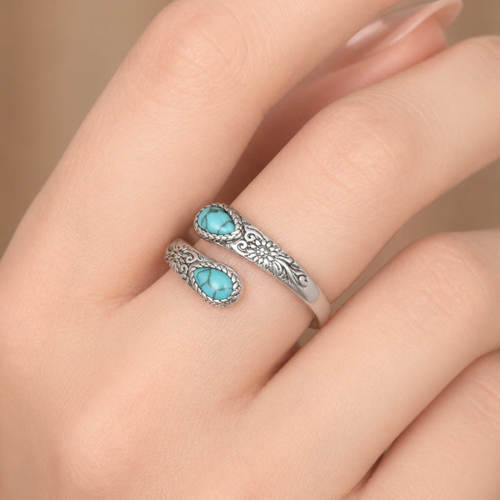 Bague en Turquoise en Forme de Goutte avec Motif Floral