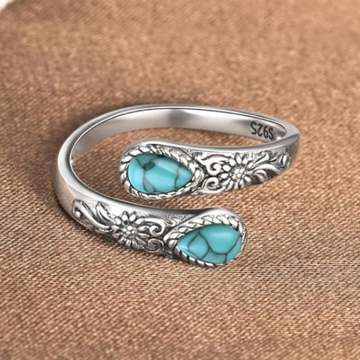 Bague en Turquoise en Forme de Goutte avec Motif Floral