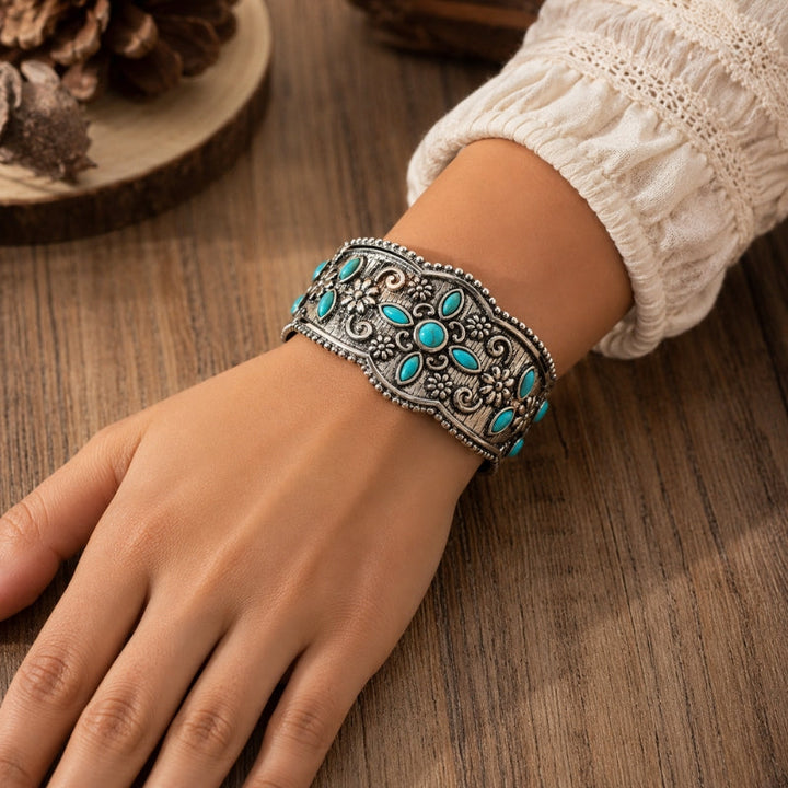 Bracelet Élégant en Turquoise Florale