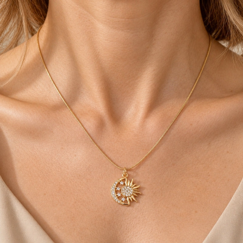 Collier Élégant en Zirconium Céleste