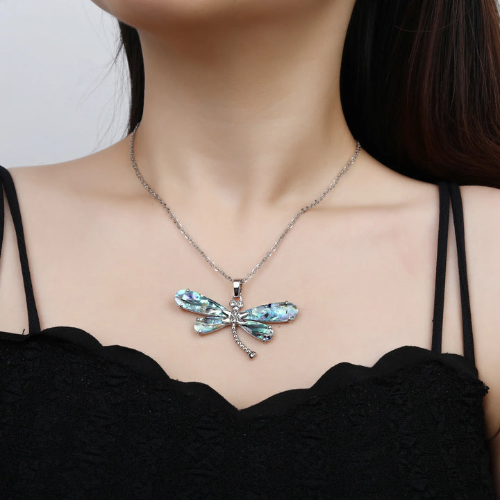 Collier Pendentif en Coquillage Naturel - Papillon