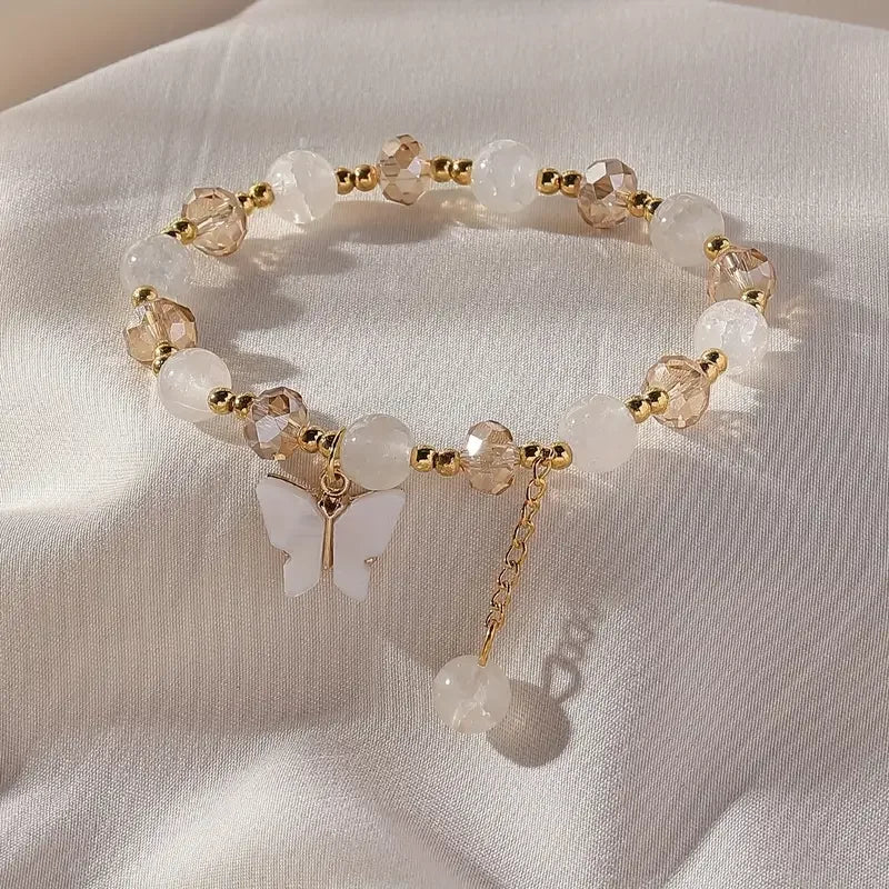 Bracelet Élastique en Perles avec un Magnifique Papillon