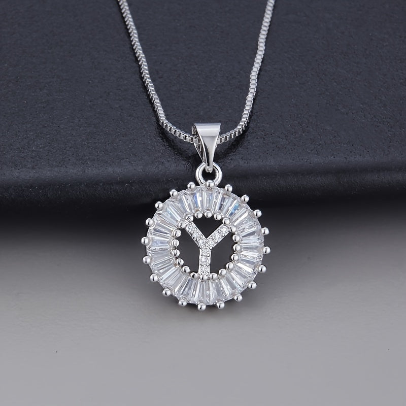 Collier en zirconium avec lettre initiale en or blanc