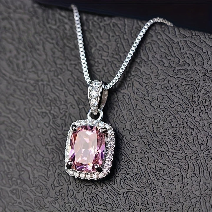 Collier Pendentif Halo en Taille Coussin