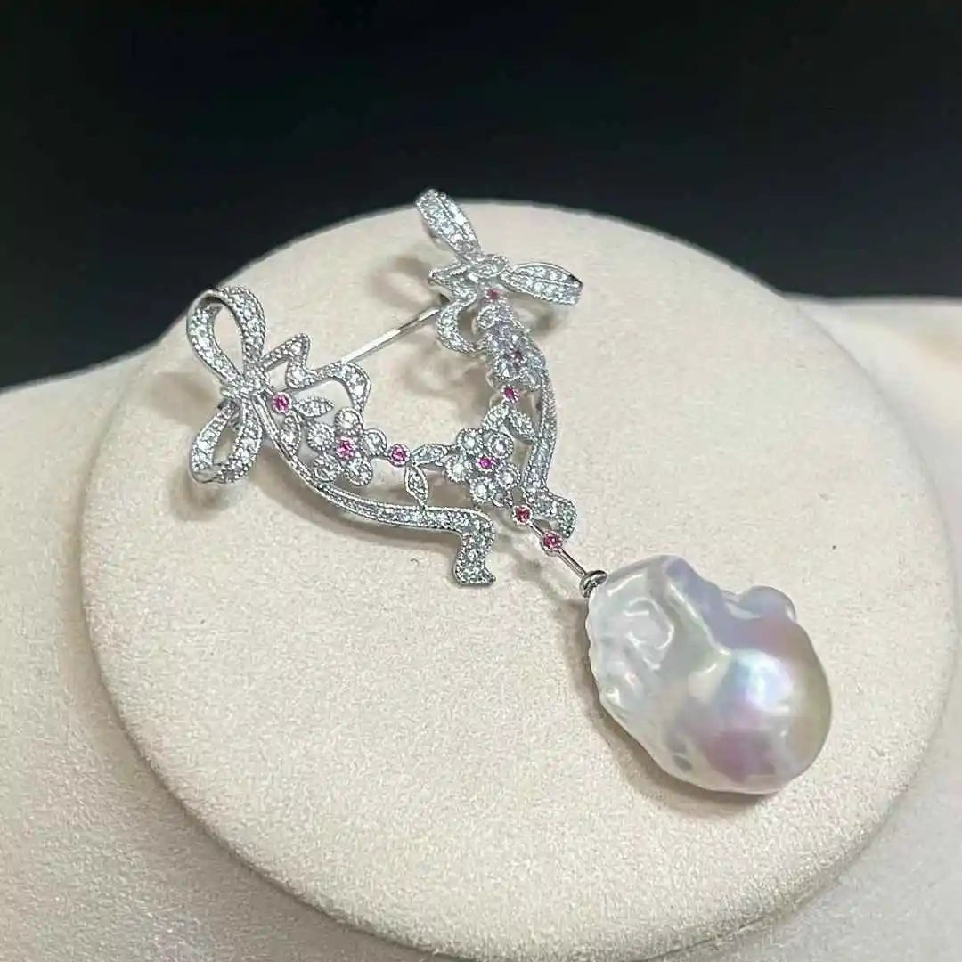 Broche en Nœud Baroque