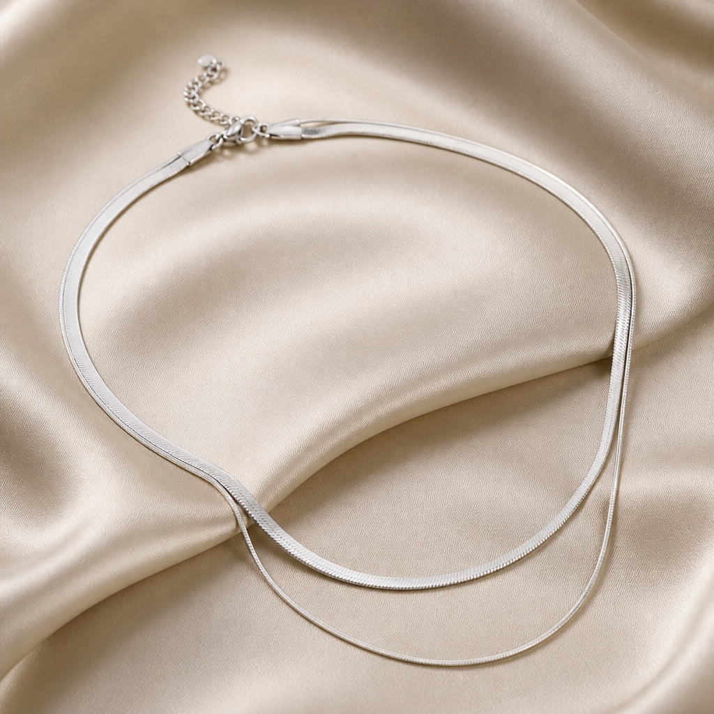 Collier Superposé en Or Blanc à Motif Serpent