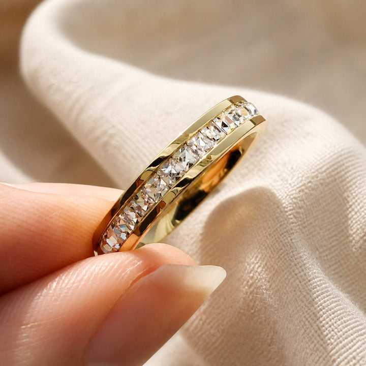 Bague Éternité en Zircon Prestige