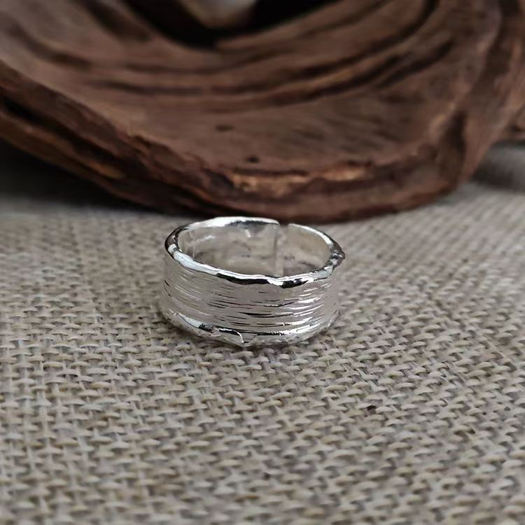 Bague Martelée en Argent et Or