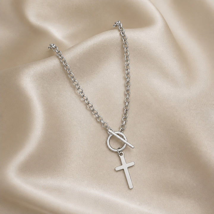 Collier Croix en Or Blanc avec Fermoir Tendance