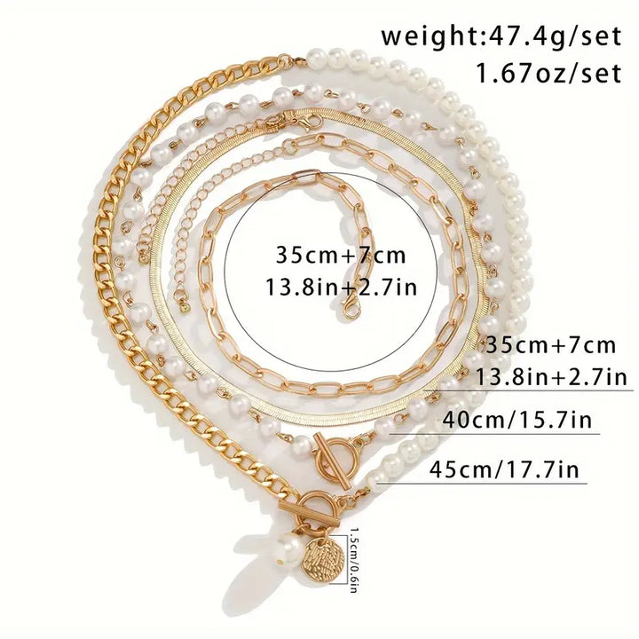 Collier superposé en perles contemporaines