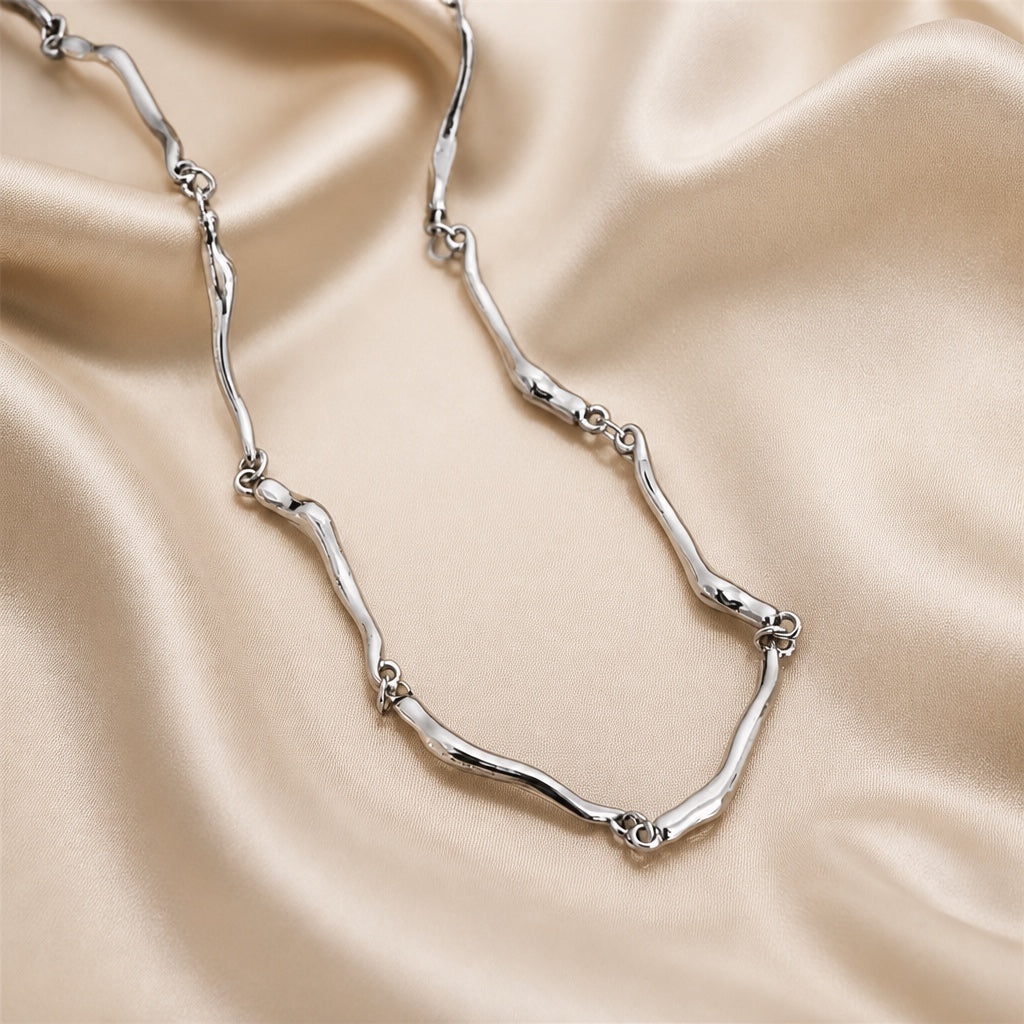 Collier Twist Vague en Or Blanc