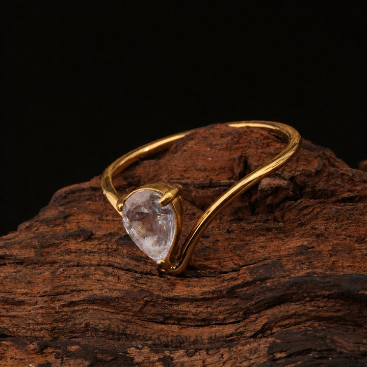 Bague Incrustée en Forme de Goutte d&
