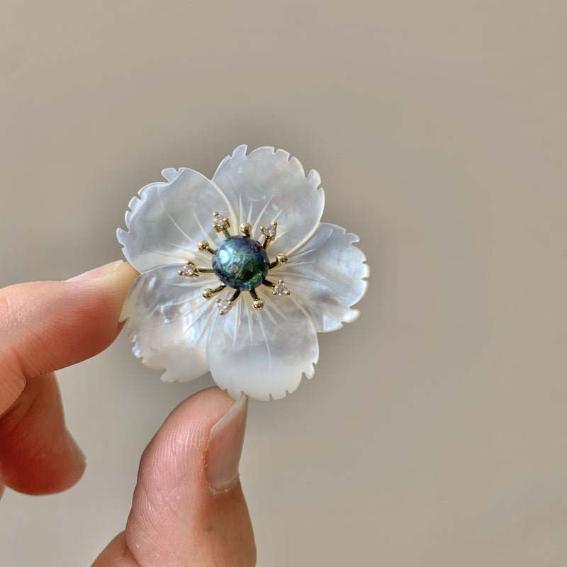 Broche Fleur Enneigée